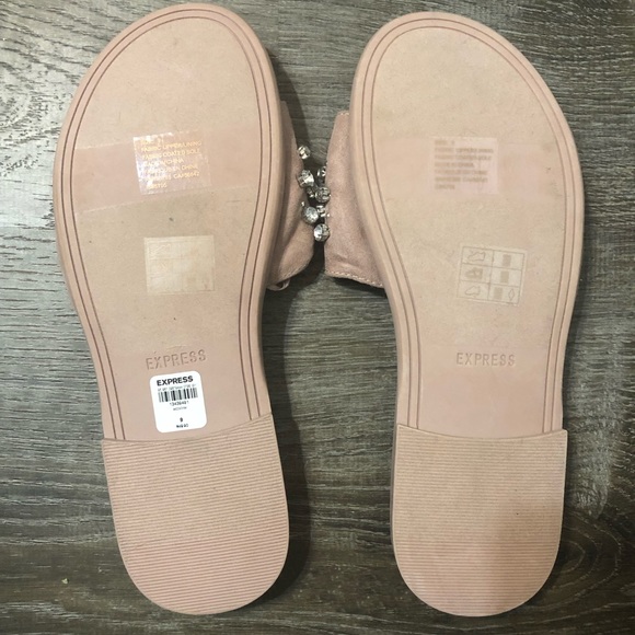 NWT Jeweled Blush Express Sandals - Picture 3 of 3